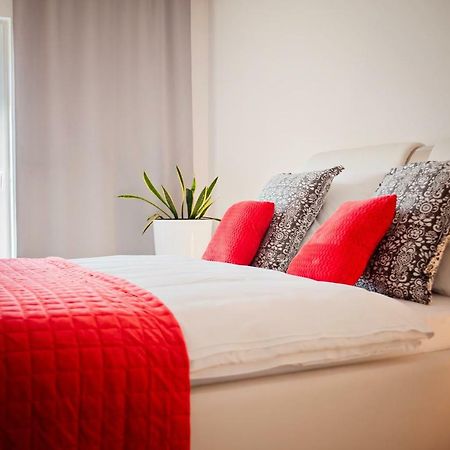Apartamenty Homely Place - Parking 7 Poznan Dış mekan fotoğraf