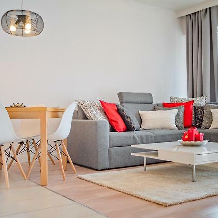 Apartamenty Homely Place - Parking 7 Poznan Dış mekan fotoğraf
