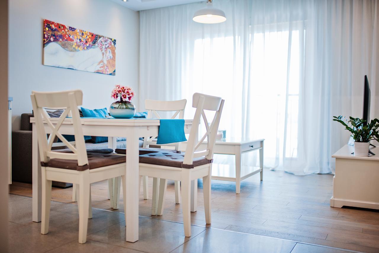 Apartamenty Homely Place - Parking 7 Poznan Dış mekan fotoğraf